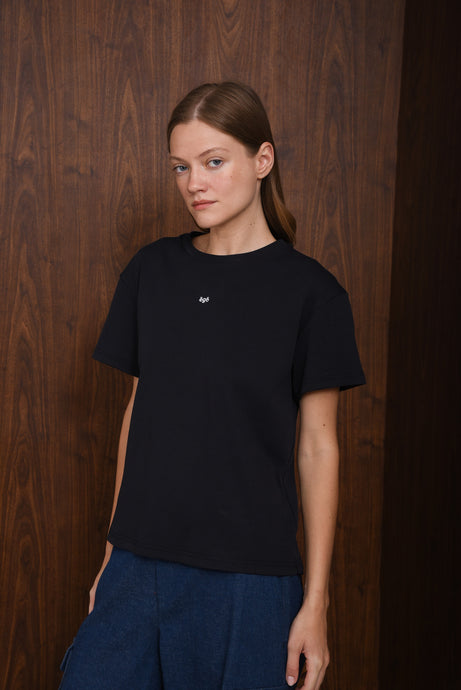 UNTOUCH TEE BLACK
