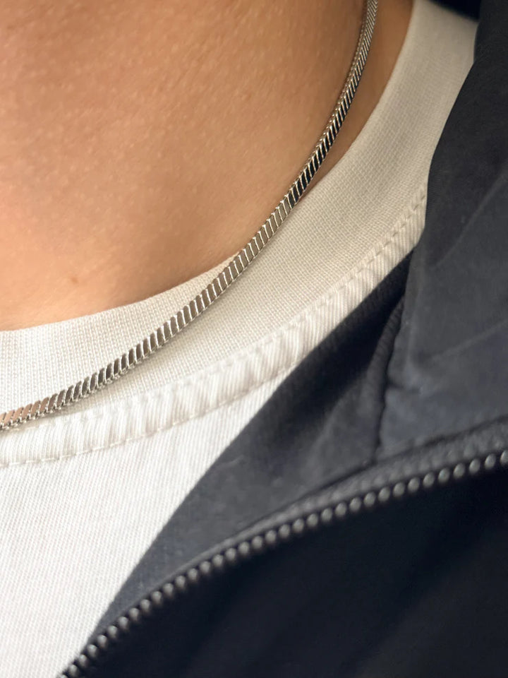 REESE NECKLACE