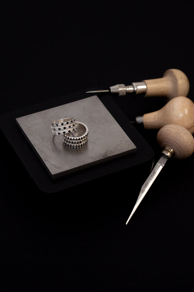 R35 RING BLACK EDITION