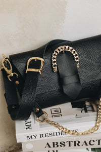 "MOVING ON" BLACK GOLD SHOULDER BAG