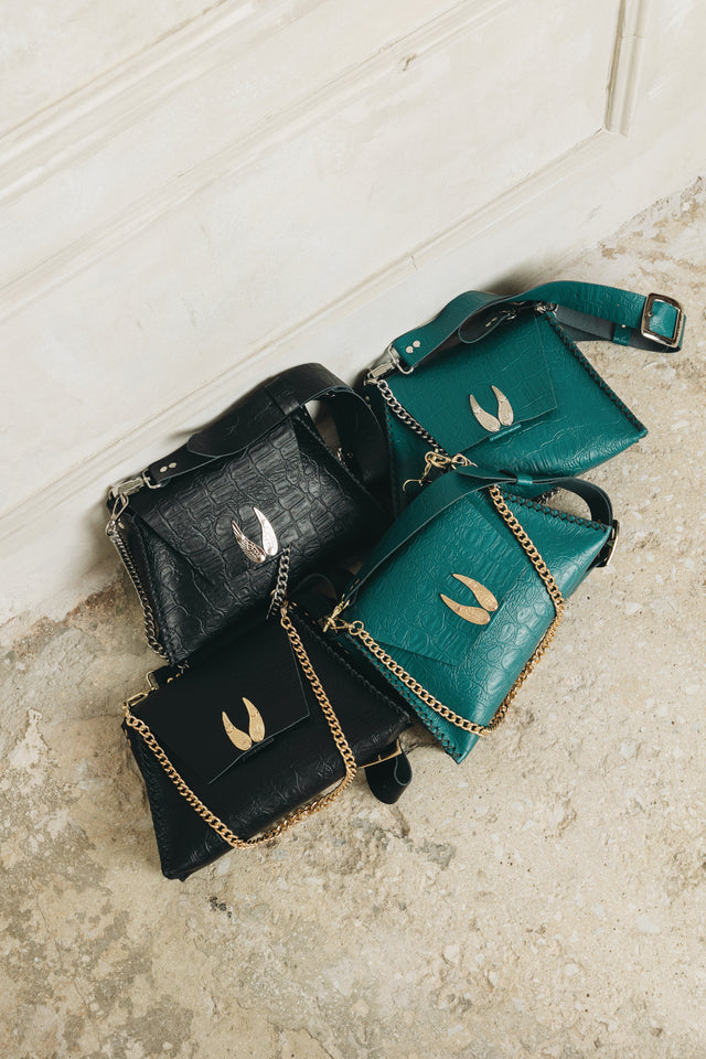 "WINGS" BLACK GOLD SHOULDER BAG