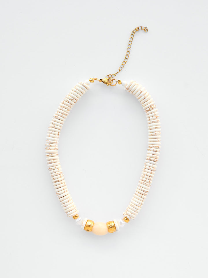 SALTY PEARL NECKLACE