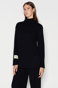 TAGLINES KNITTED BLOUSE BLACK