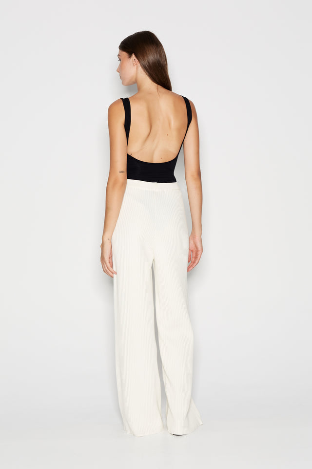 TAGLINES KNITTED PANTS OFF WHITE