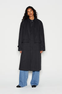 FALL MYSTERY TRENCH COAT BLACK