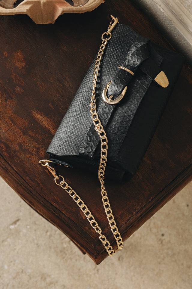 "REGRET ME" BLACK GOLD SHOULDER BAG