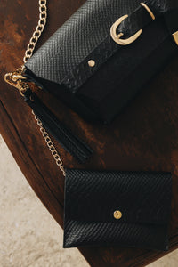 "REGRET ME" BLACK GOLD SHOULDER BAG