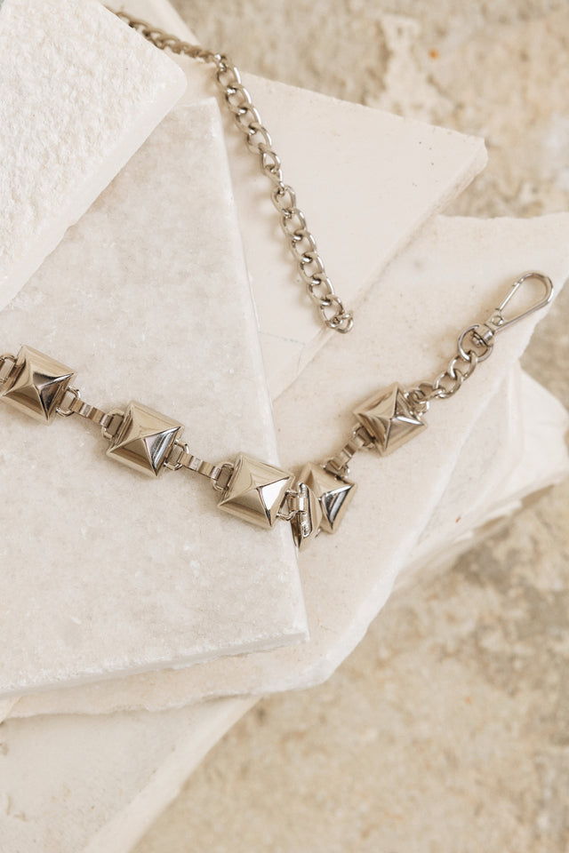 "RECKLESS" SILVER CHAIN BELT
