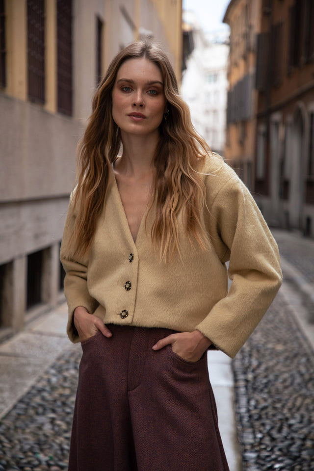 LESTER CARDI TOP BUTTER YELLOW