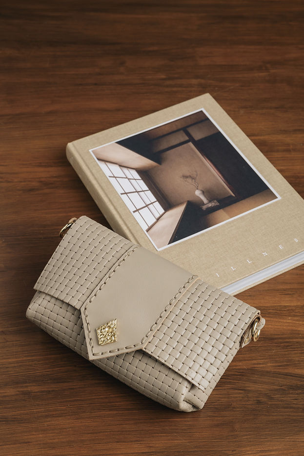 "OLD AND WISE" BEIGE GOLD SHOULDER BAG