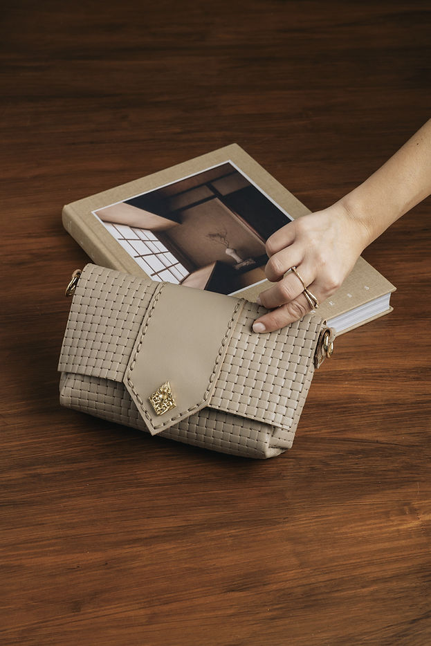 "OLD AND WISE" BEIGE GOLD SHOULDER BAG