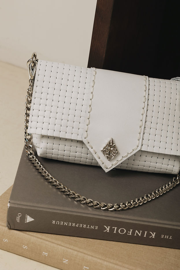 "OLD AND WISE" WHITE NICKEL SHOULDER BAG