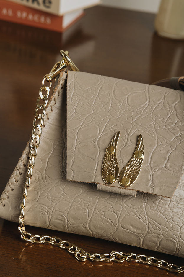 "WINGS" BEIGE GOLD SHOULDER BAG