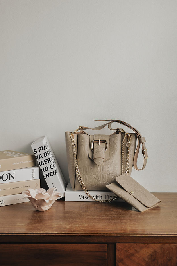 "MISSING" STONE BEIGE GOLD SHOULDER BAG