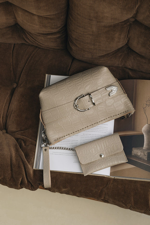 "RHIANNON" BEIGE NICKELCLUTCH BAG