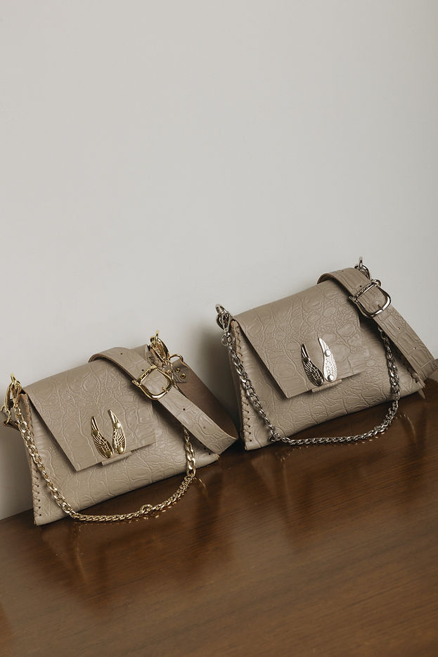 "WINGS" BEIGE NICKEL SHOULDER BAG