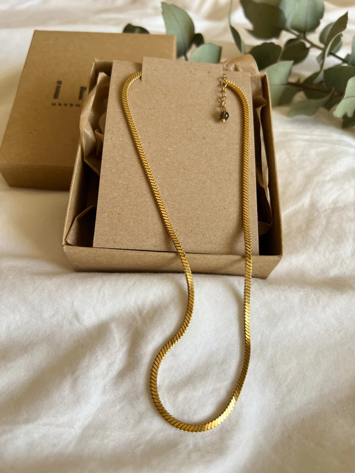 RORY NECKLACE