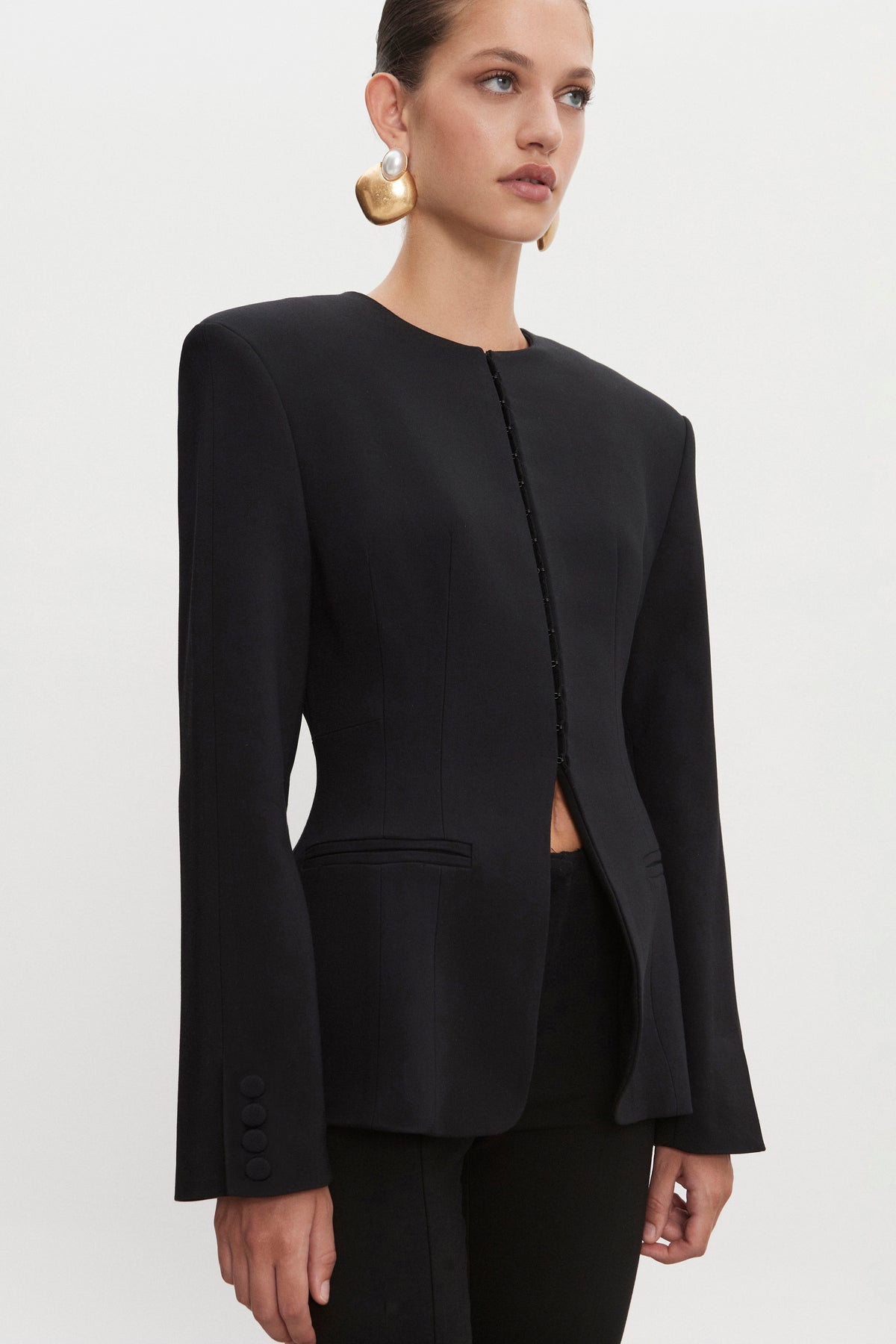 HOURGLASS BLAZER BLACK