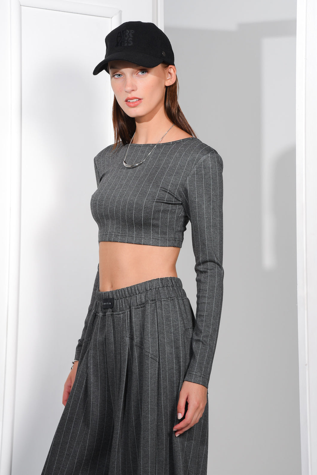 AHEAD TOP |GREY