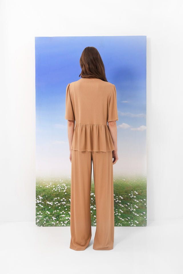 TANNED PANTS |CAMEL
