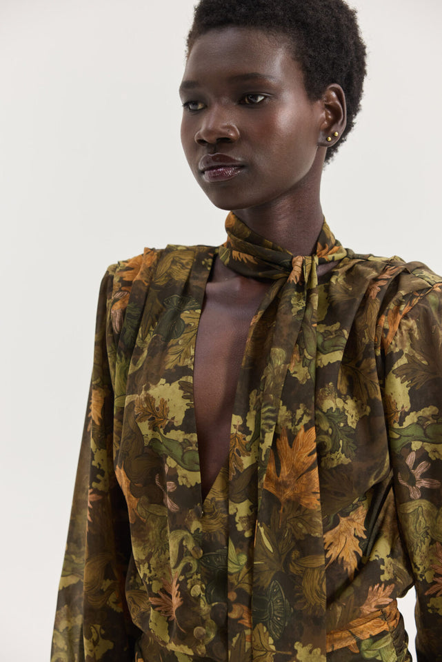 LIQUEUR BODY CAMOUFLAGE