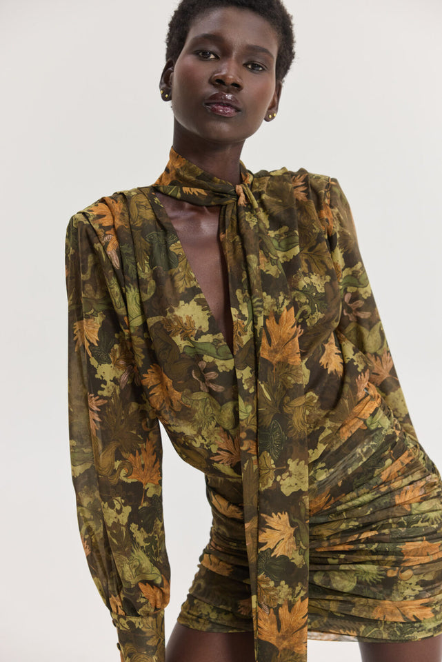LIQUEUR BODY CAMOUFLAGE