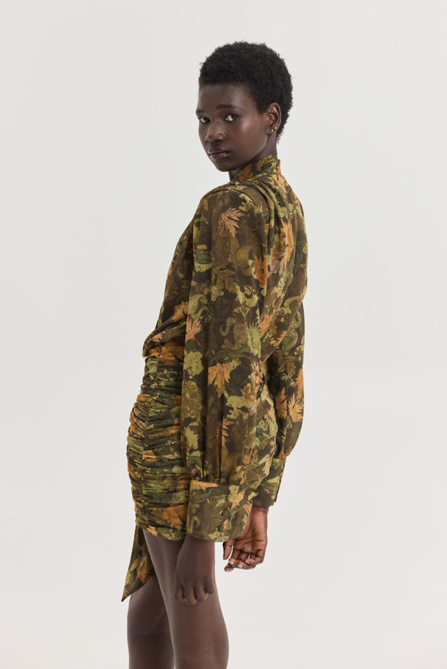 LIQUEUR BODY CAMOUFLAGE
