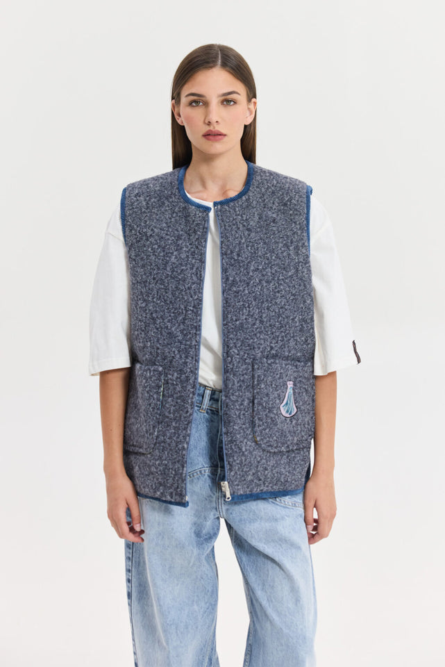 TITAN VEST GREY