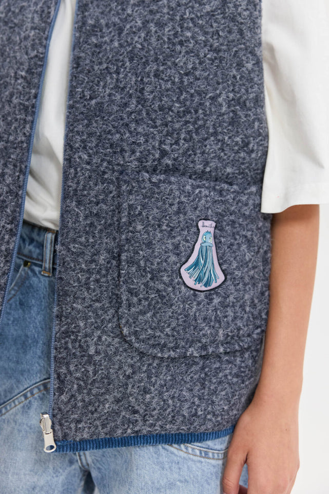 TITAN VEST GREY