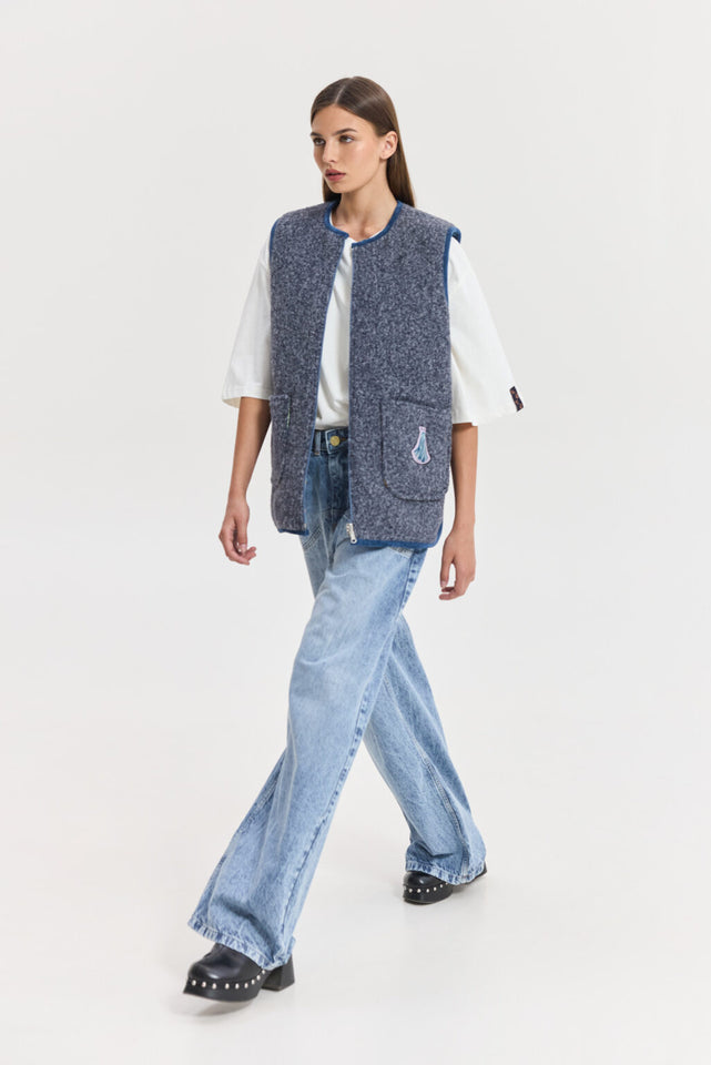 TITAN VEST GREY