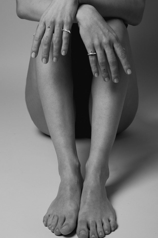 NA019 OVAL PINKY RING