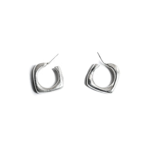 NA052 SQUARE HOOPS