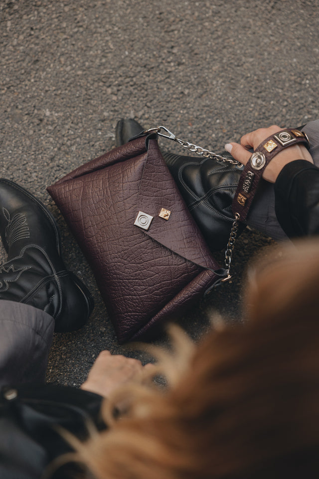 "BEAUTIFUL THINGS" DARK PLUM GOLD SHOULDER BAG