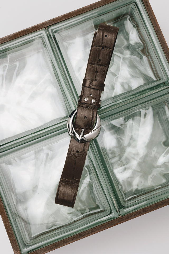 "WANDERING STAR" BROWN NICKEL LEATHER BELT