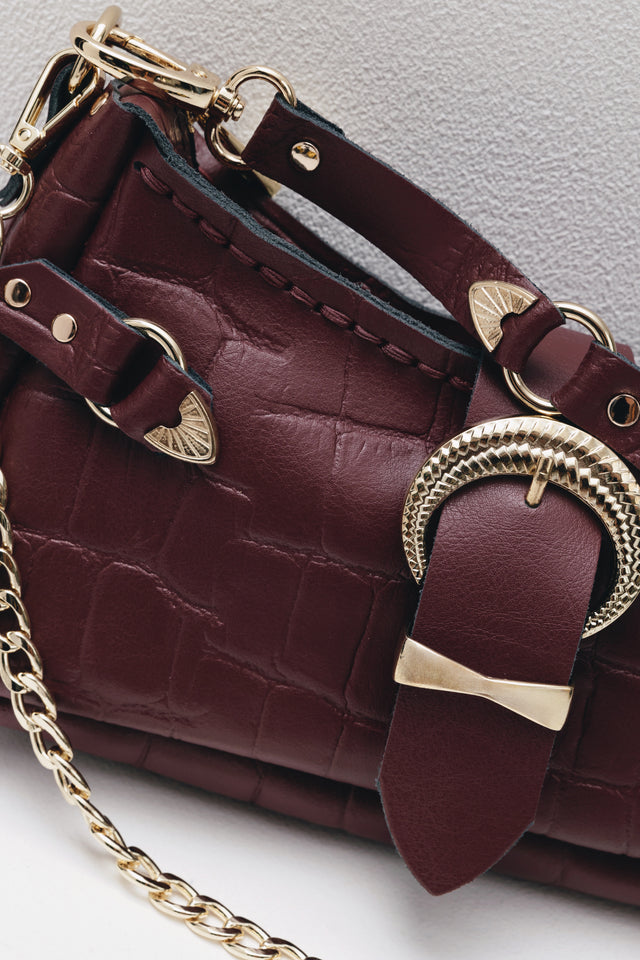 "KISS OF LIFE" CHERRY GOLD SHOULDER BAG