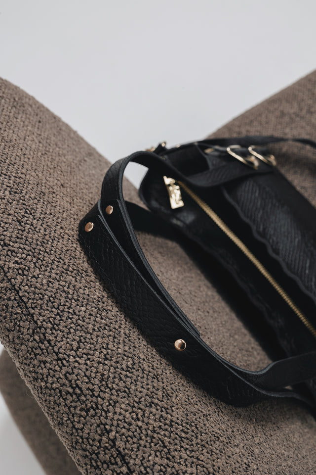 "ECHOES" BLACK GOLD SHOULDER BAG