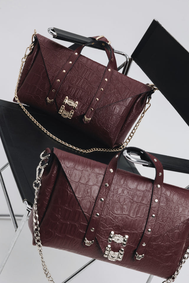 "SURRENDER" CHERRY GOLD SHOULDER BAG