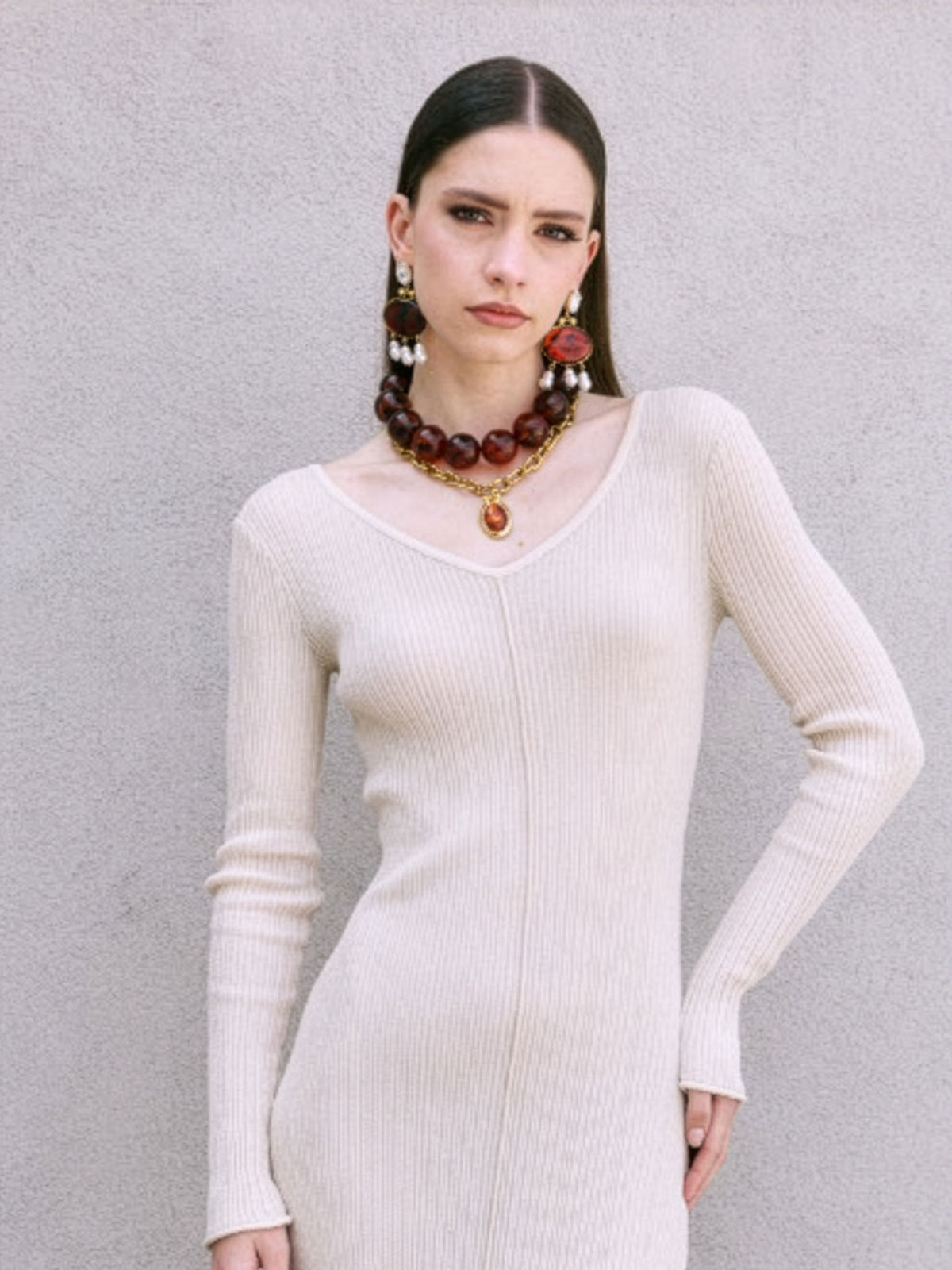 RAW AMBER NECKLACE