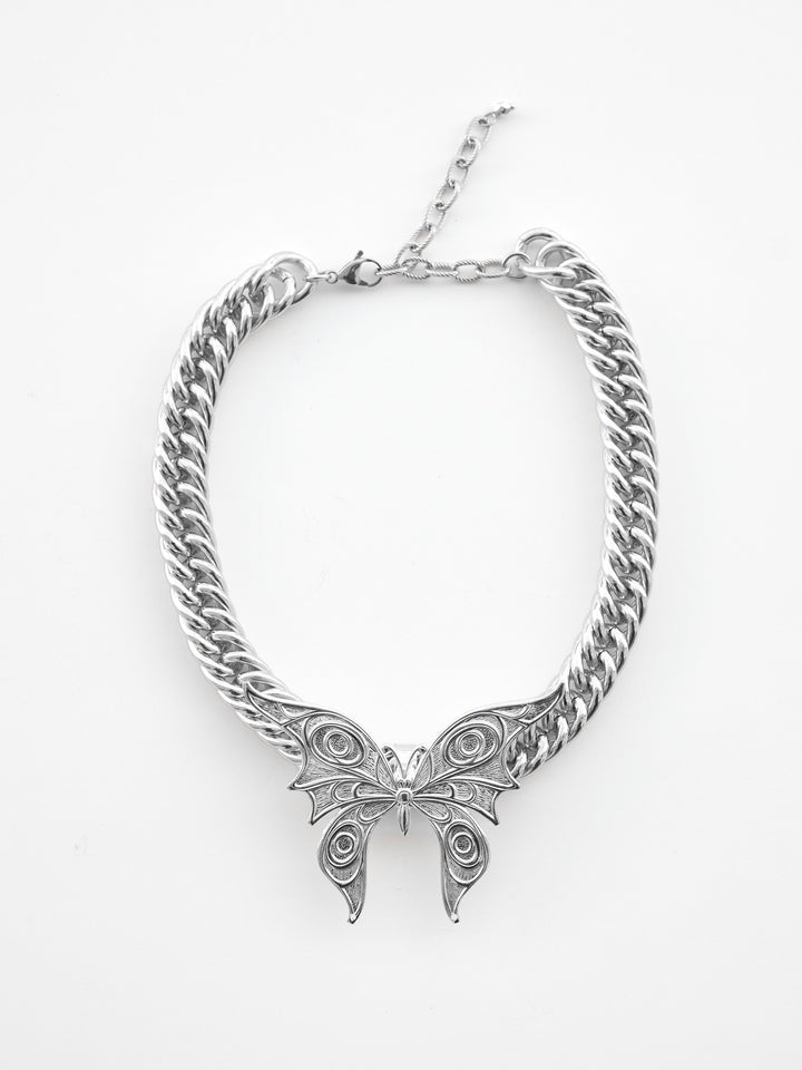 MADAME BUTTERFLY NECKLACE (silver)