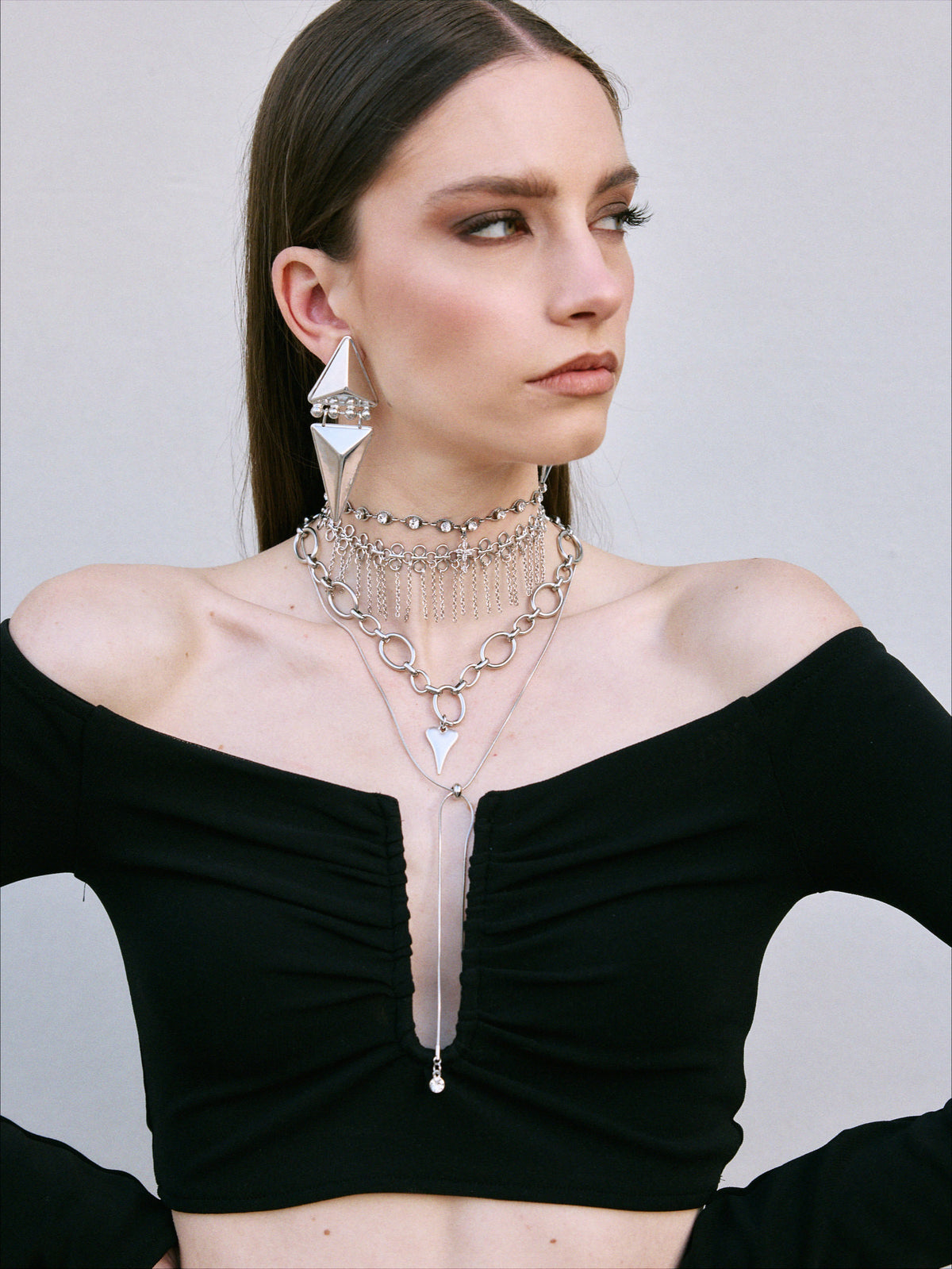 LOOP NECKLACE