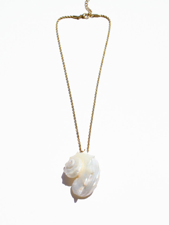 SCALLOP NECKLACE (gold)