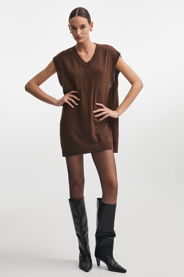 BASIC KNITTED VEST M/W BROWN