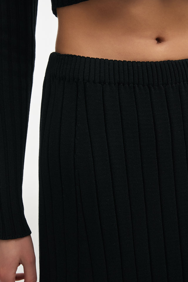 FEMME KNITTED SKIRT BLACK