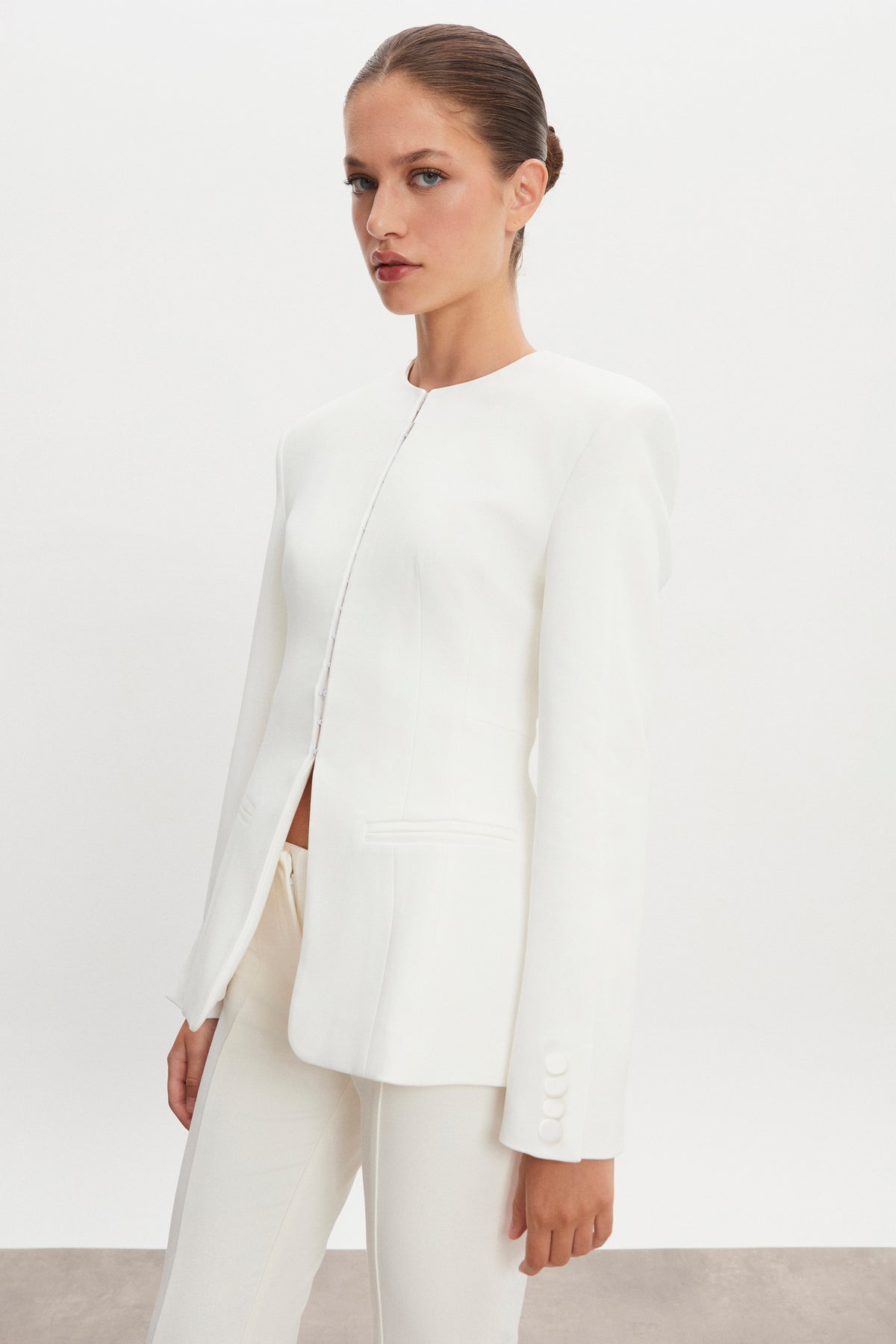 HOURGLASS BLAZER OFF WHITE