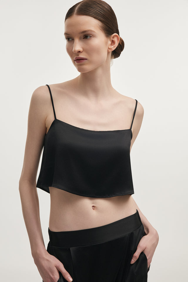 NAIA CROP TOP BLACK