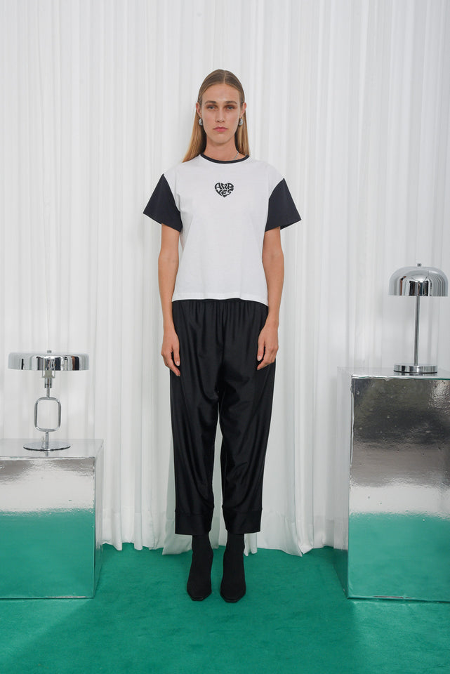 STONE HEART TEE |BLACK