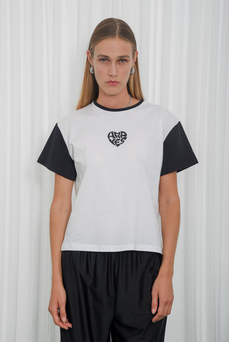 STONE HEART TEE |BLACK