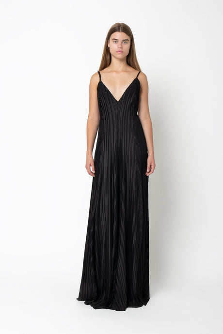 PLEATED DRESS BLACK