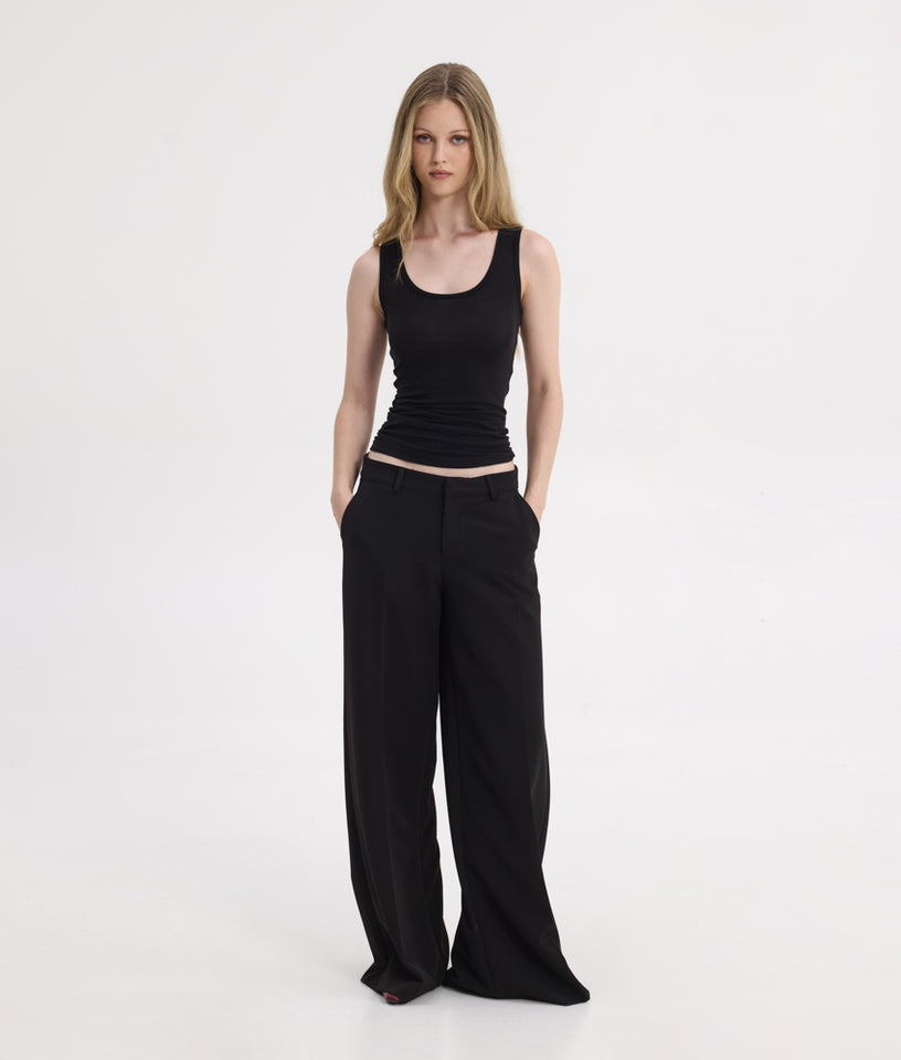 TYRA LOW WAISTED PANTS BLACK