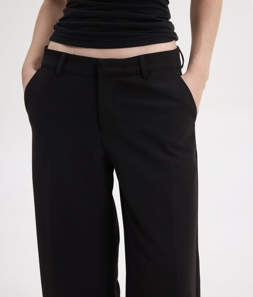 TYRA LOW WAISTED PANTS BLACK